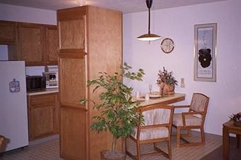 Mcgovern'S Motel And Suites Sun Prairie Exteriör bild