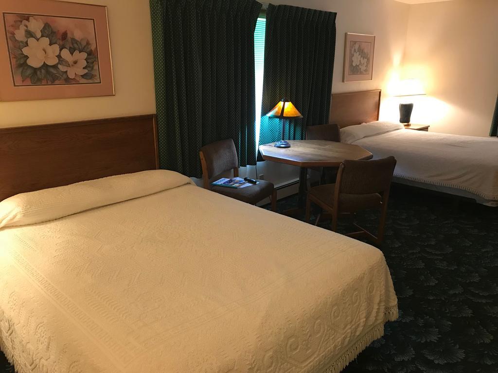 Mcgovern'S Motel And Suites Sun Prairie Exteriör bild